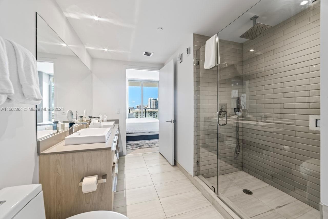 4010 S Ocean Dr R1601 photo 19