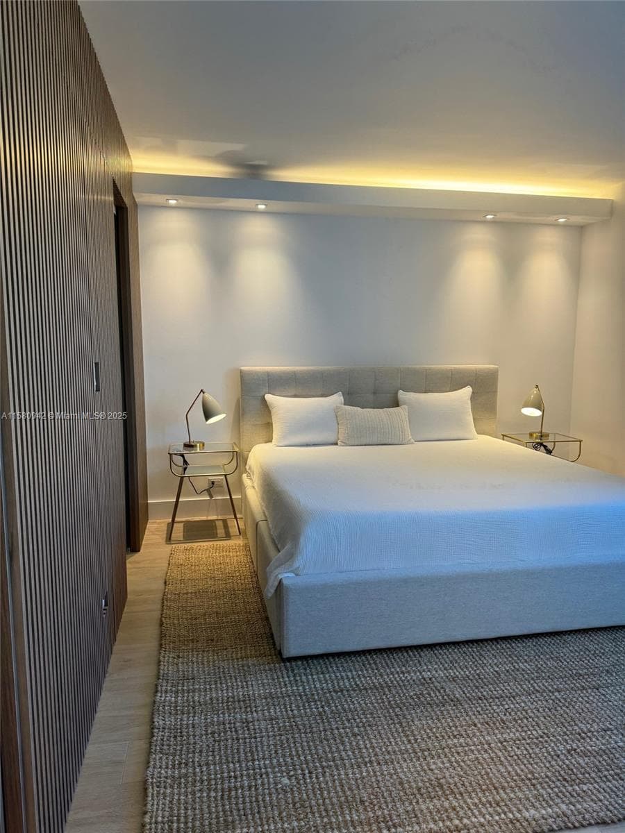 2301 Collins Ave 837 photo 13
