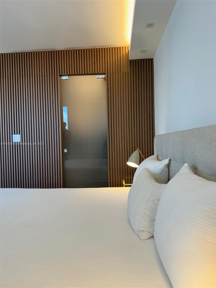 2301 Collins Ave 837 photo 12