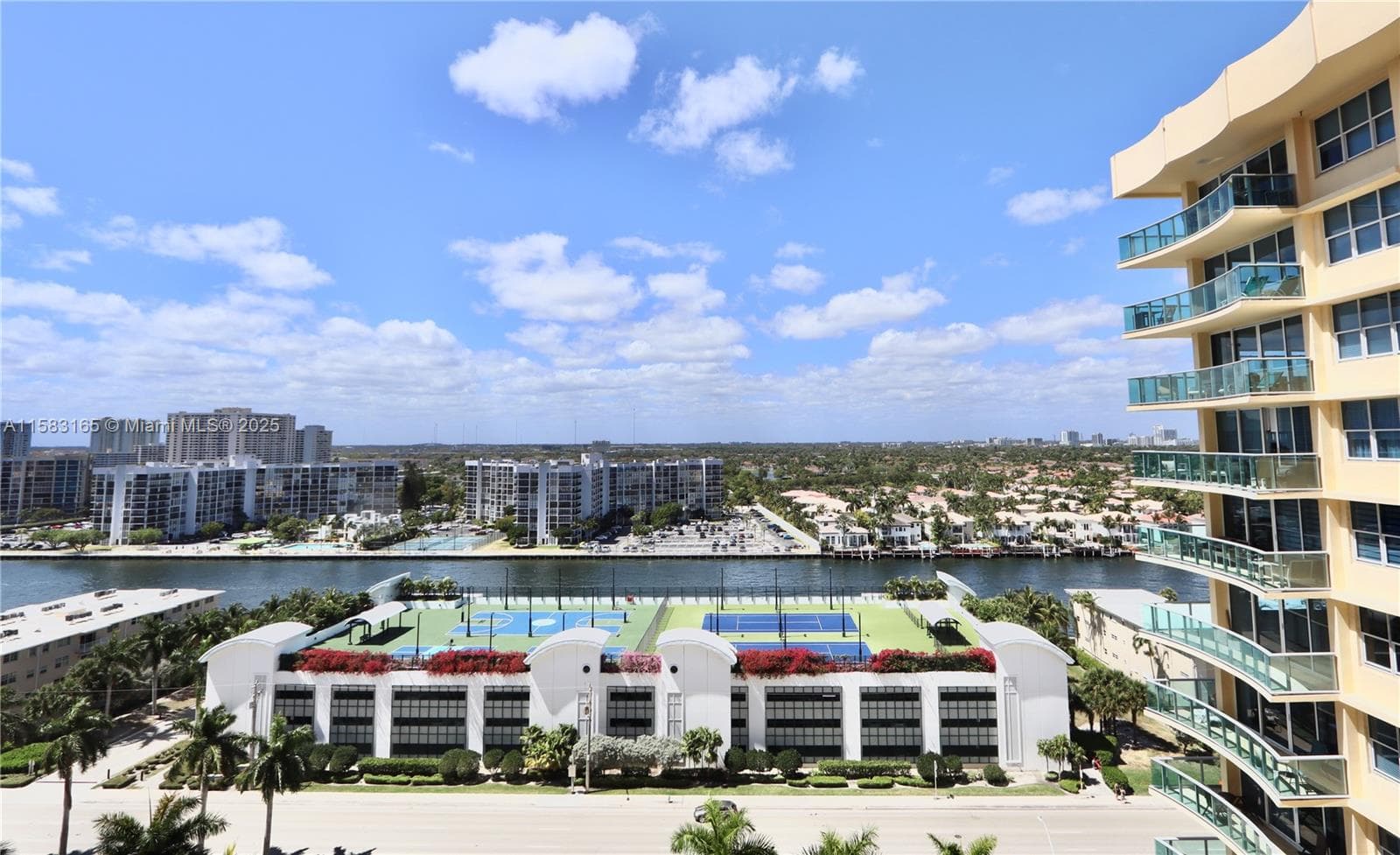 2501 Ocean Dr 1530 photo 1