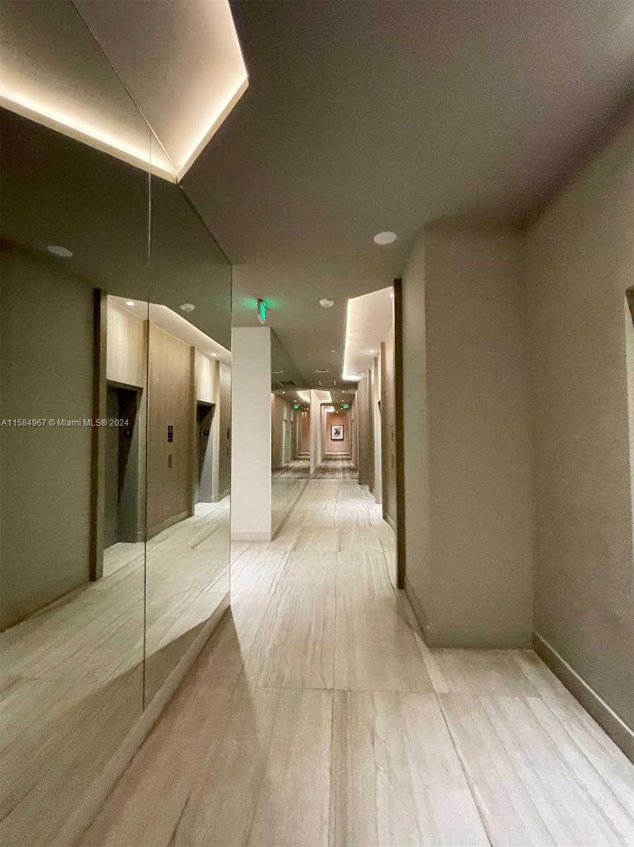 4010 S Ocean Dr R504 photo 11