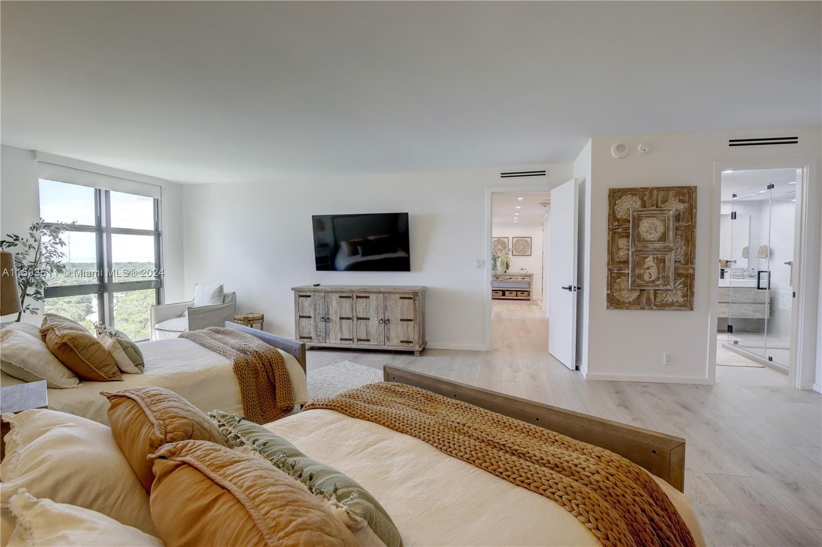 1121 Crandon Blvd D1201 photo 23