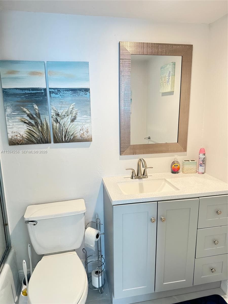 3901 S Ocean Dr 14Z photo 10