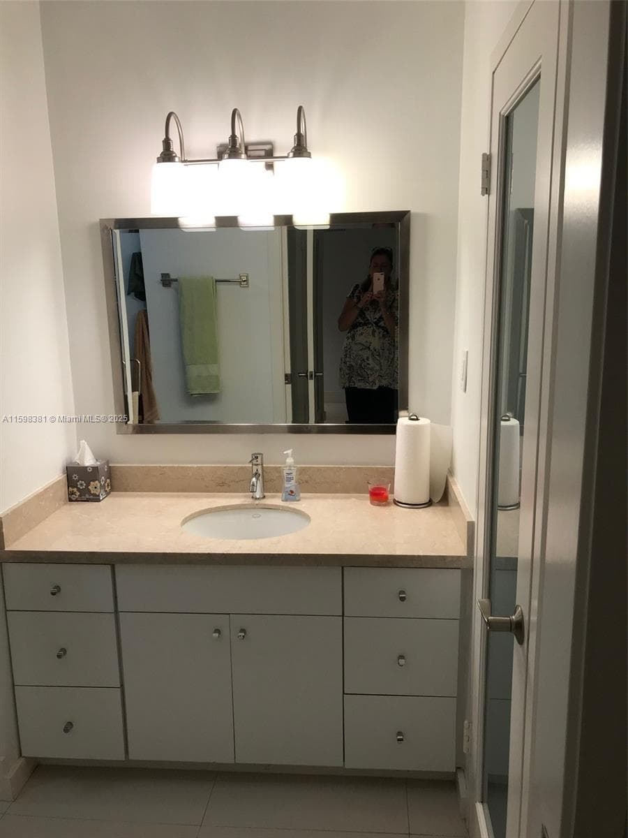 100 Lincoln Rd 808 photo 18