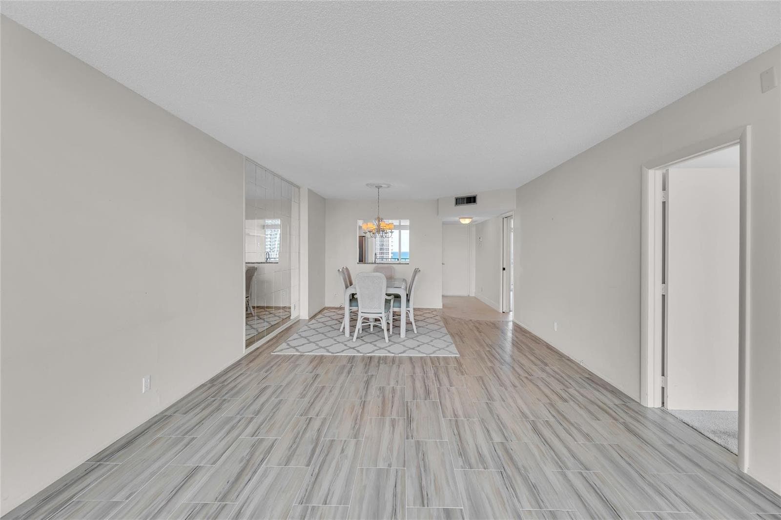 521 N Riverside Drive 1004 photo 25