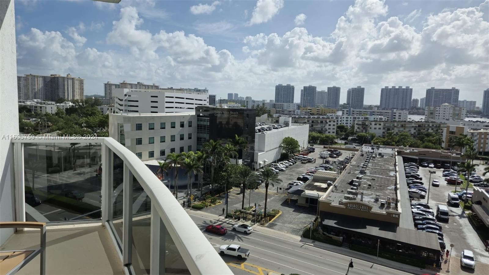 18001 Collins Ave 601 photo 17
