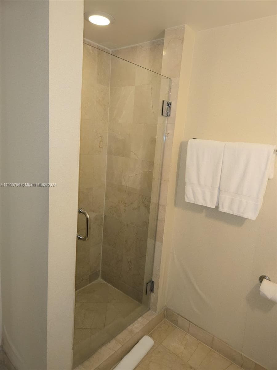 18001 Collins Ave 601 photo 15