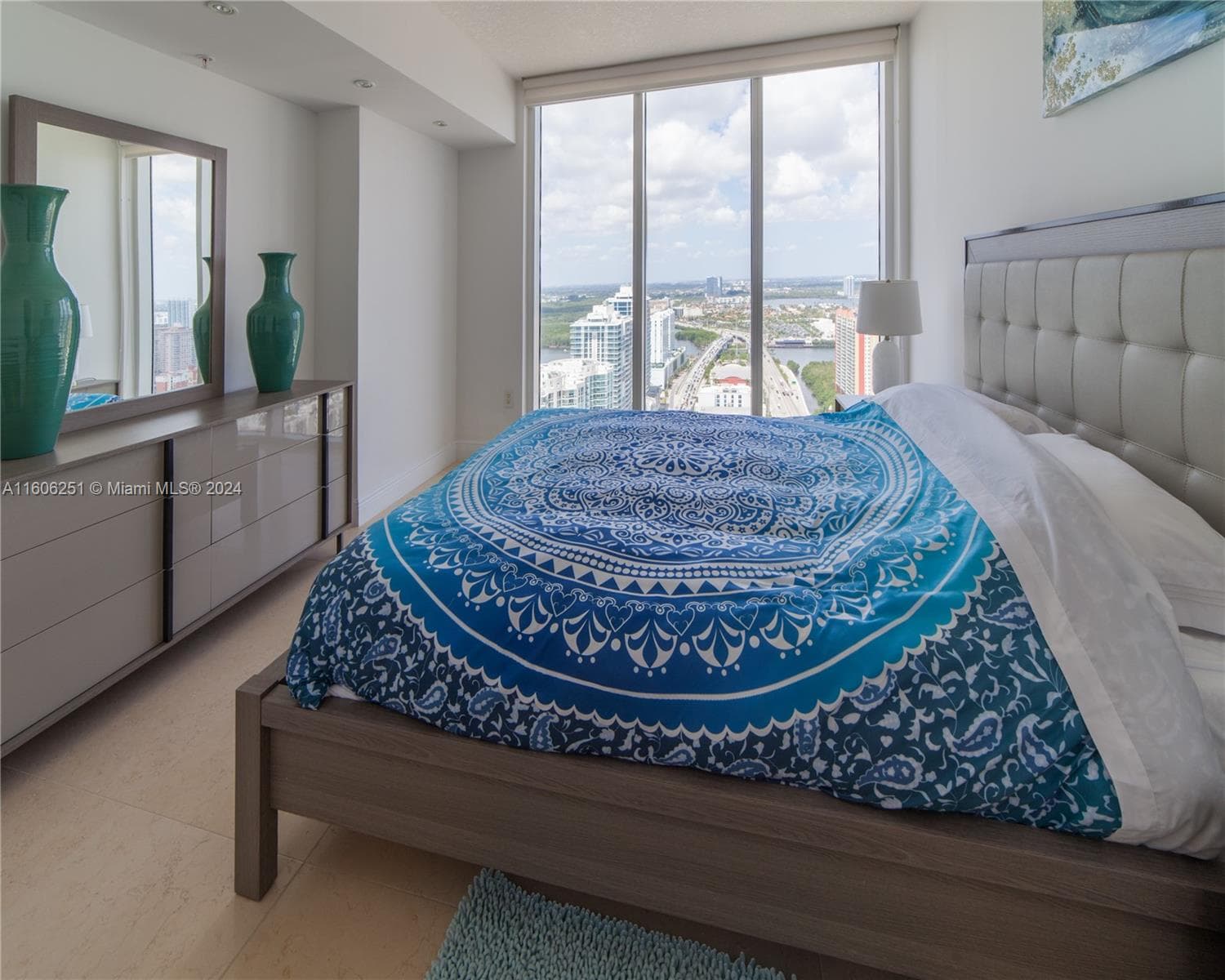 16699 Collins Ave(avlbnow) 3707 photo 13