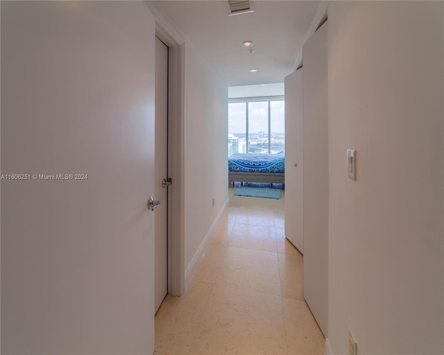 16699 Collins Ave(avlbnow) 3707 photo 18