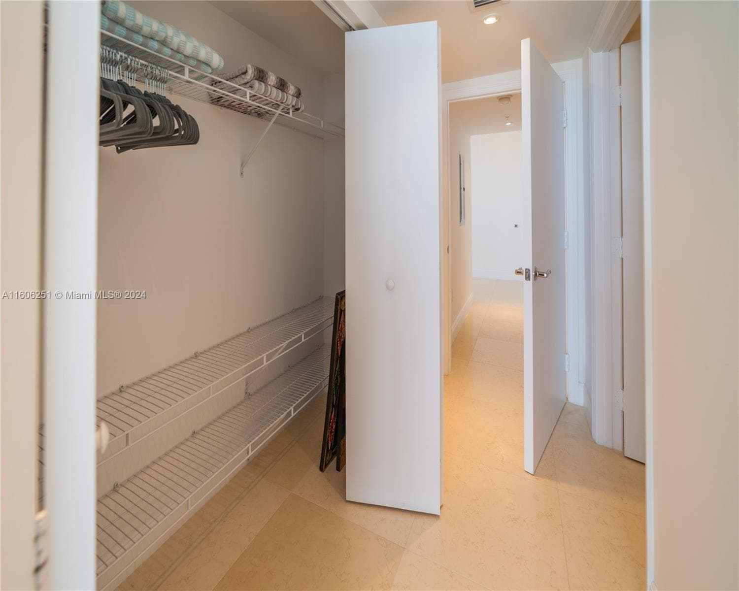 16699 Collins Ave(avlbnow) 3707 photo 15