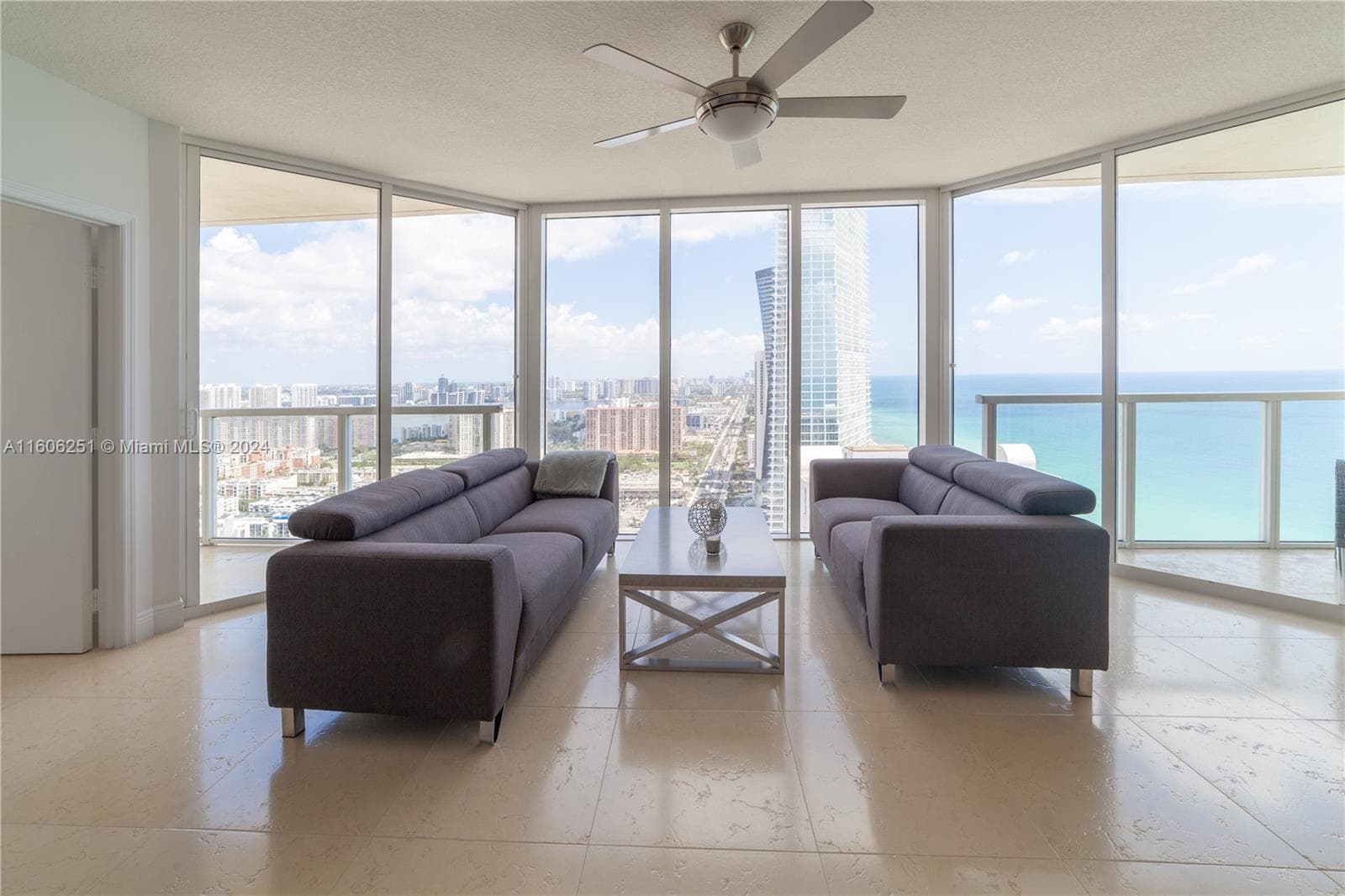16699 Collins Ave(avlbnow) 3707 photo 11