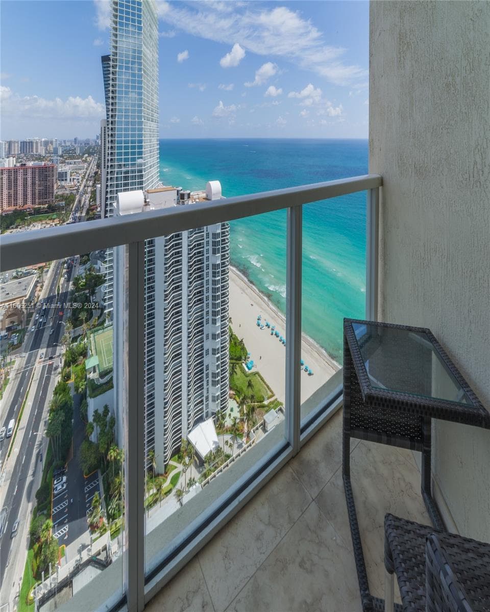 16699 Collins Ave(avlbnow) 3707 photo 21