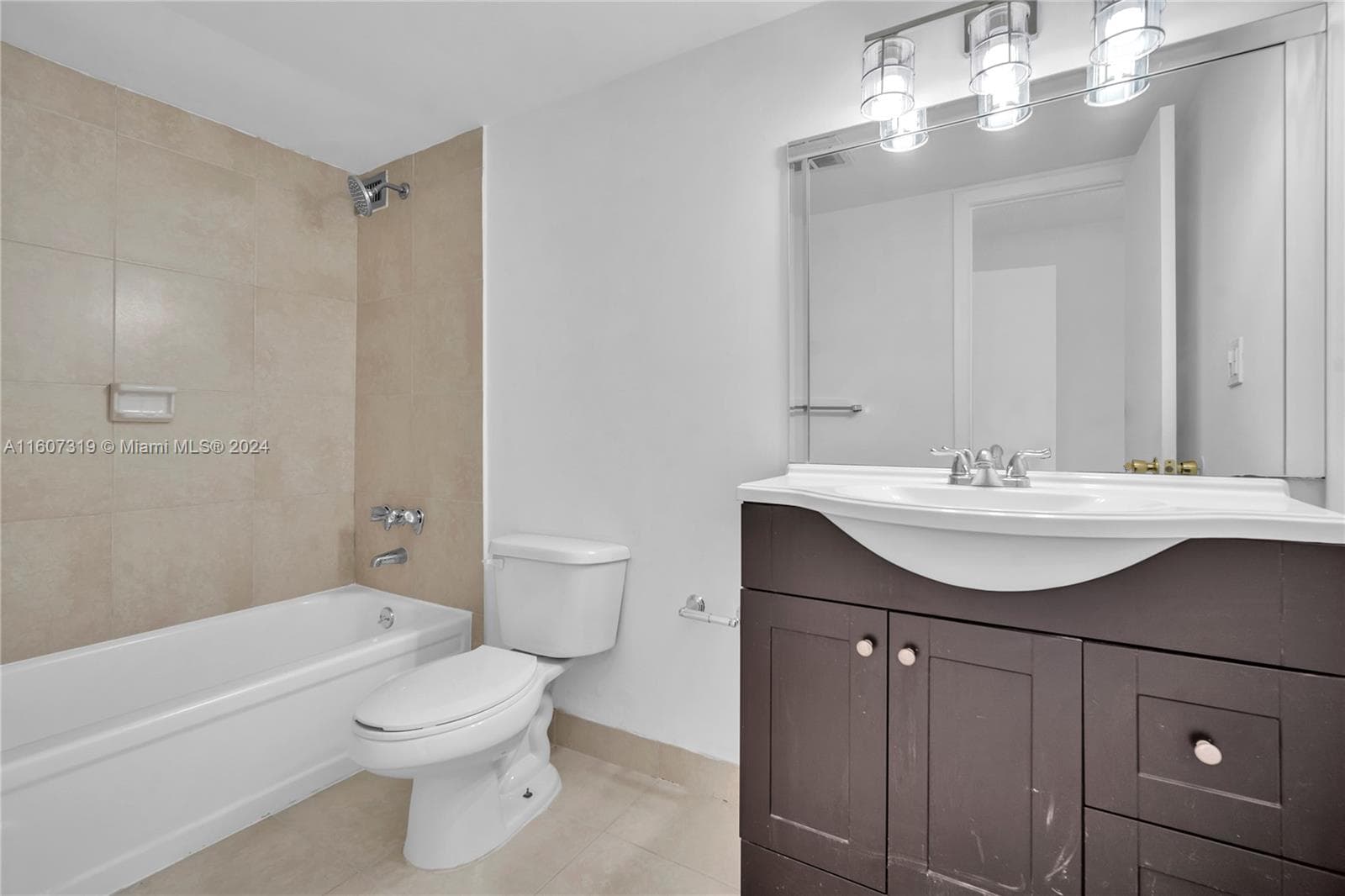 2780 NE 183rd St 1601 photo 17