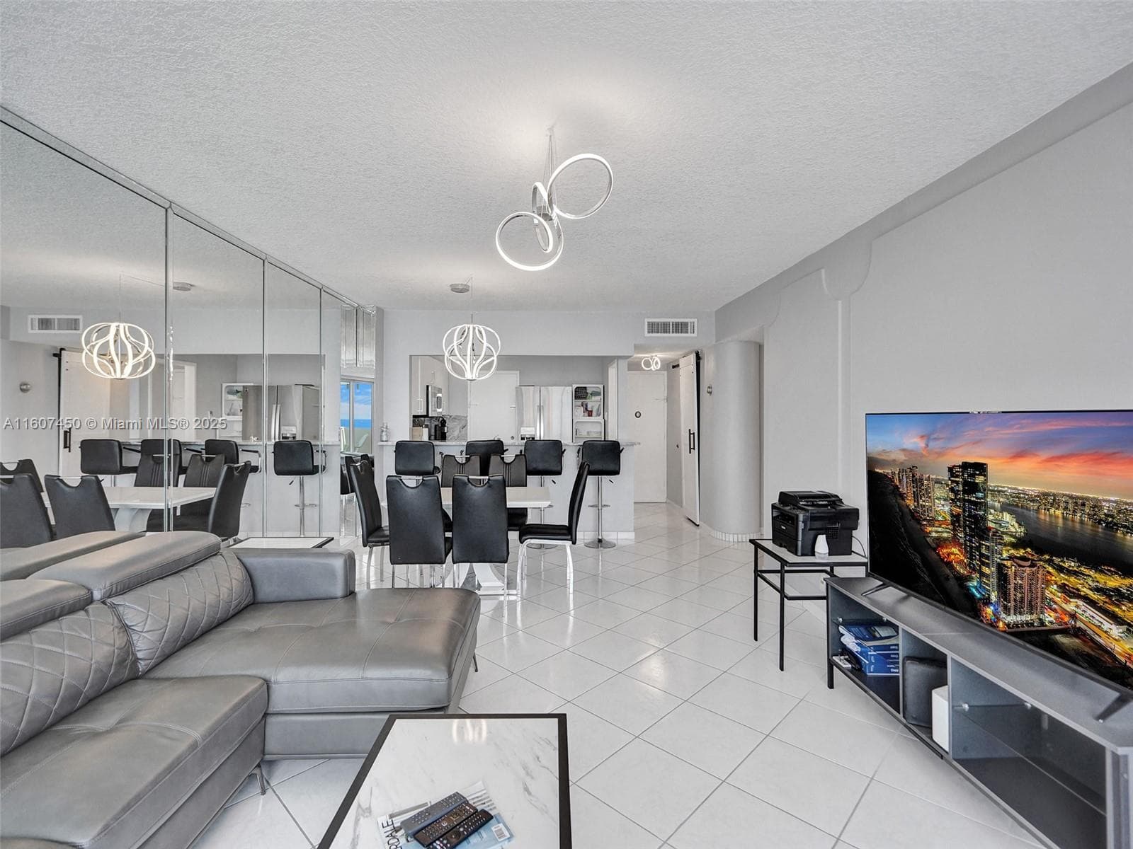3725 S OCEAN DR 1506 photo 23