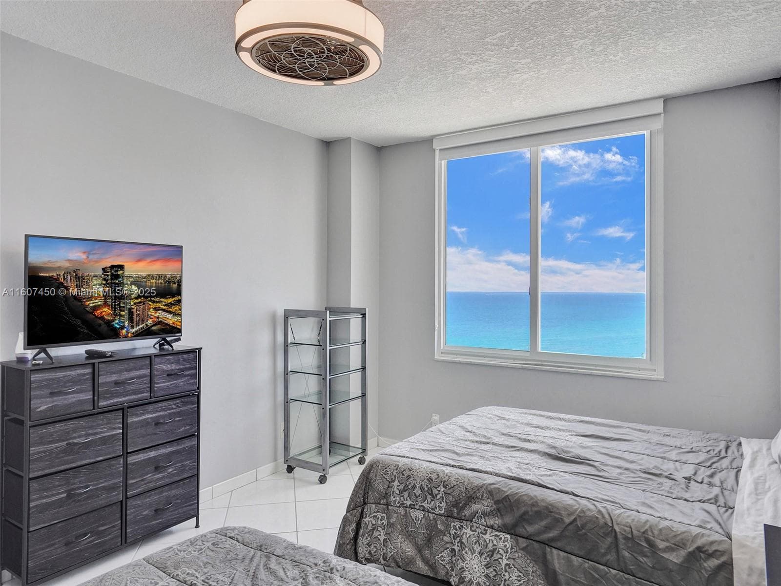 3725 S OCEAN DR 1506 photo 16