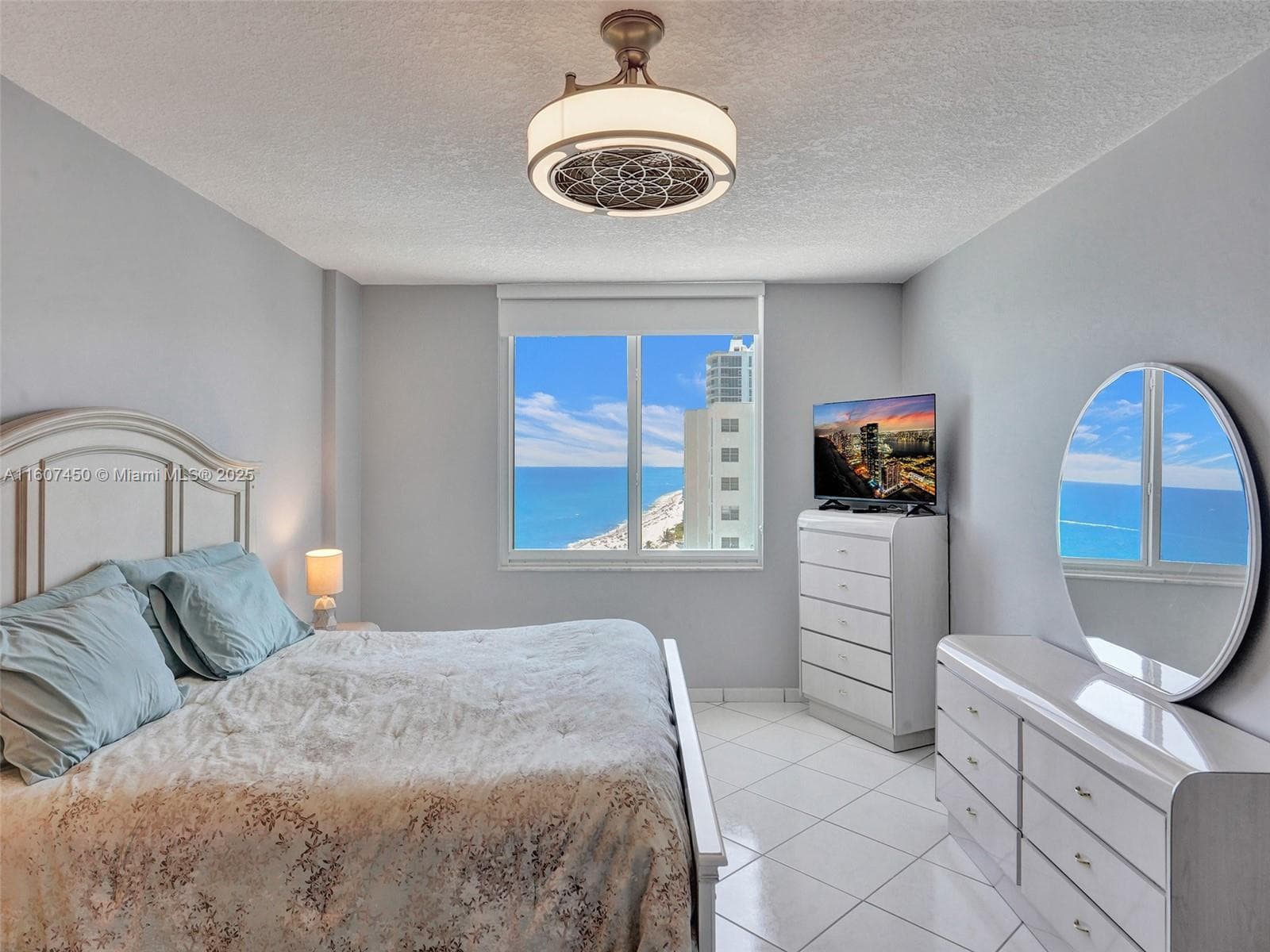 3725 S OCEAN DR 1506 photo 7