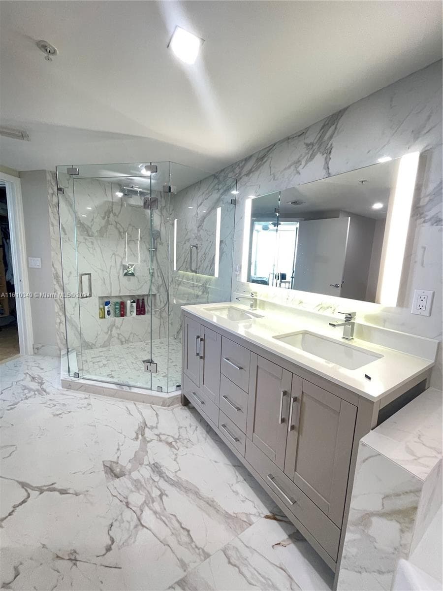 16699 Collins Ave 1201 photo 4