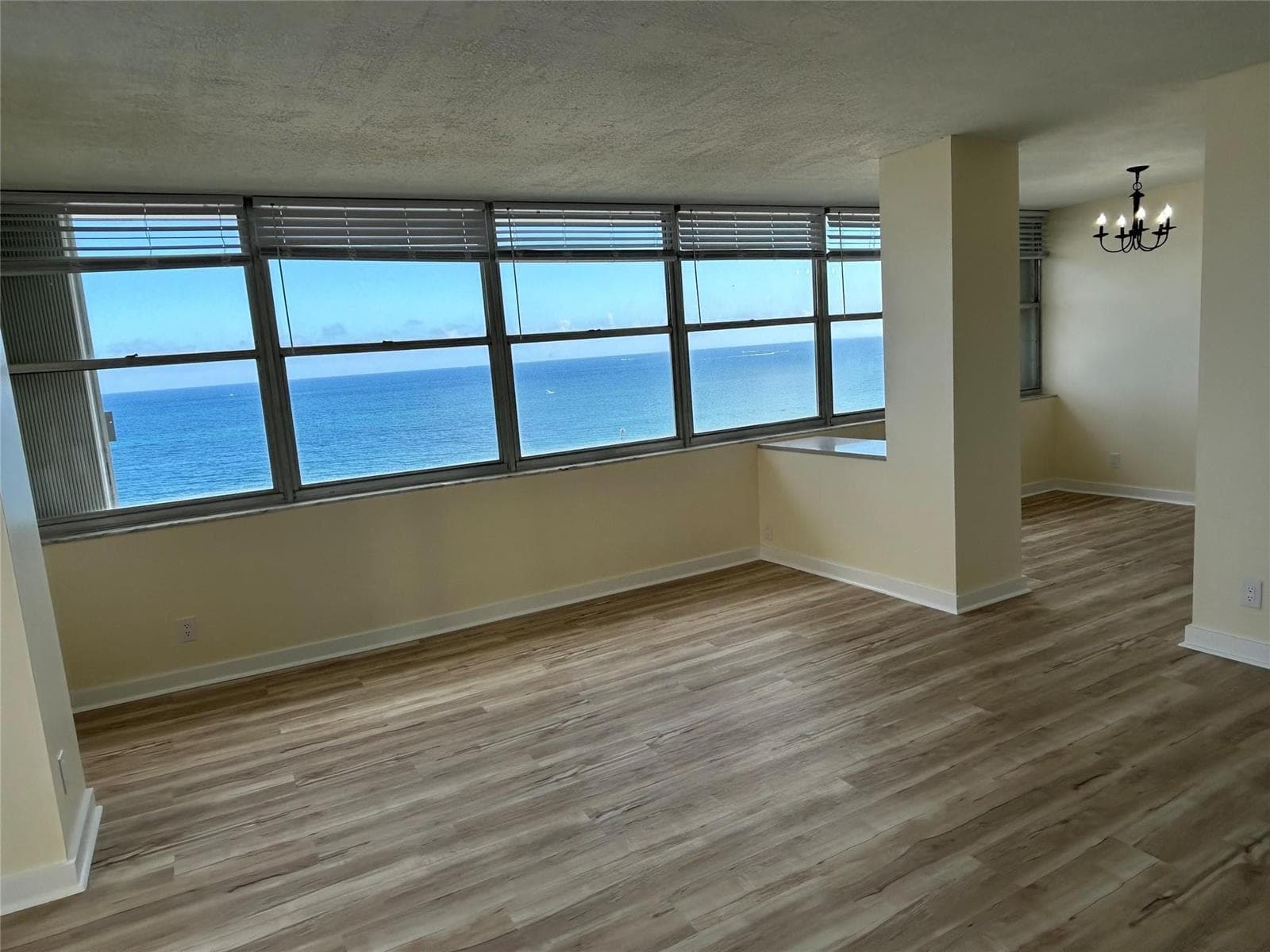 111 Briny Avenue 1401 photo 2