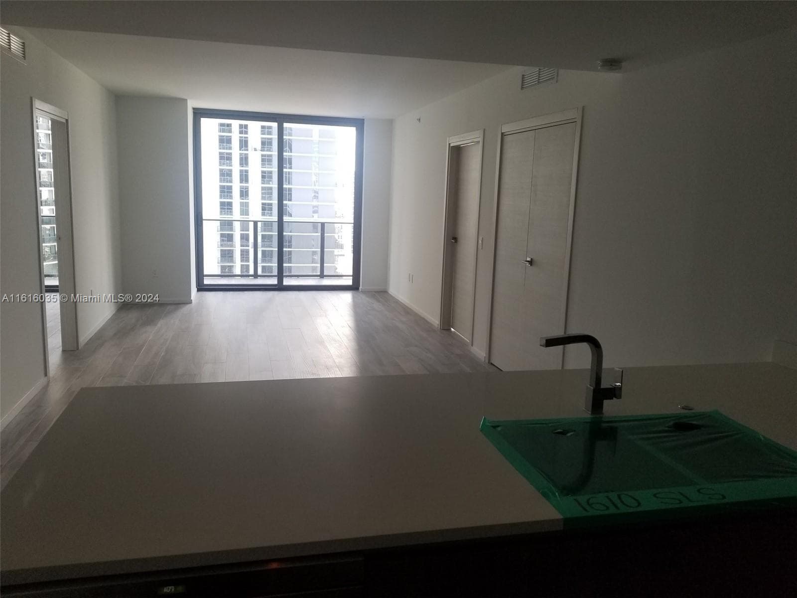 801 S MIAMI AVE 1610 photo 5
