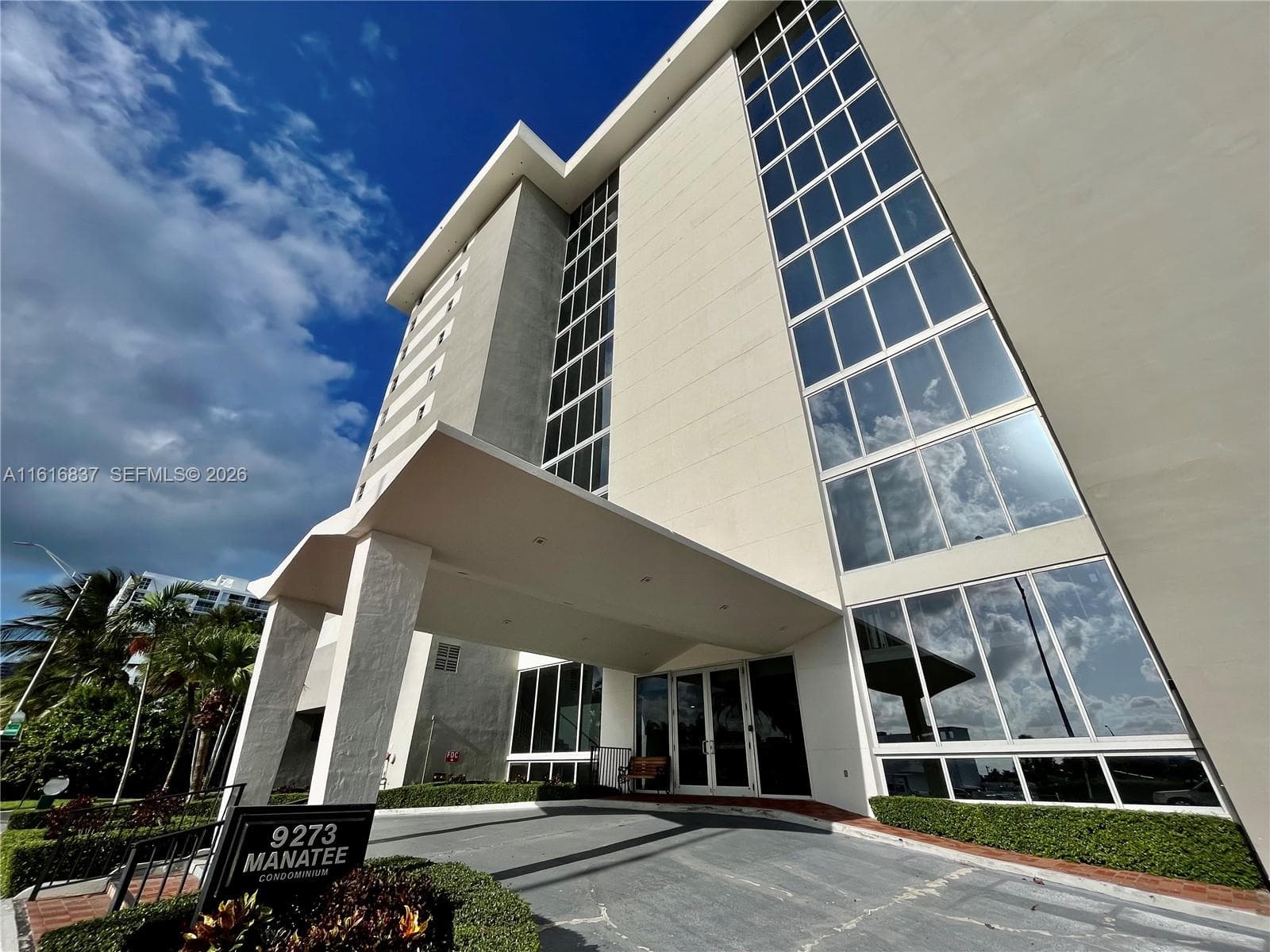 9273 Collins Ave 507 photo 21