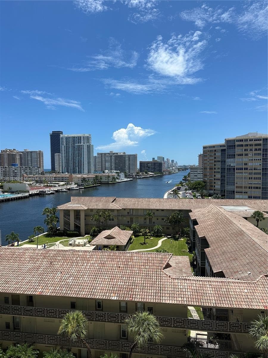 2602 E Hallandale Beach Blvd R807 photo 21