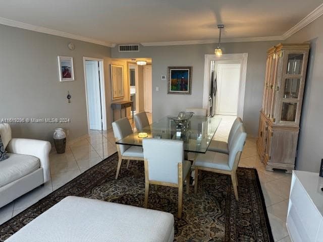 5401 Collins Ave 1123 photo 20