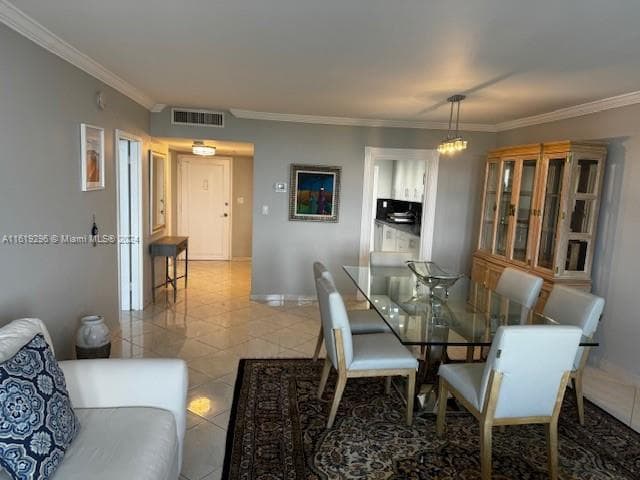 5401 Collins Ave 1123 photo 21