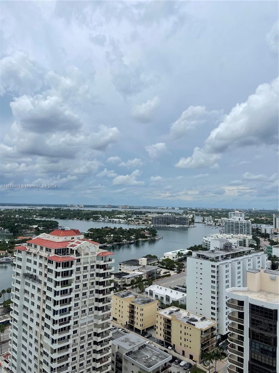 6365 Collins Ave 2610 photo 16