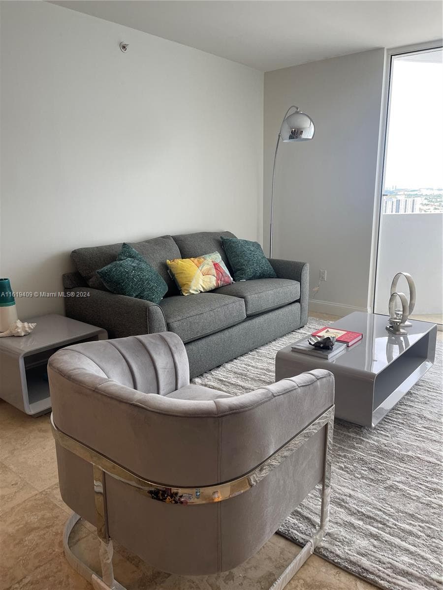6365 Collins Ave 2610 photo 8