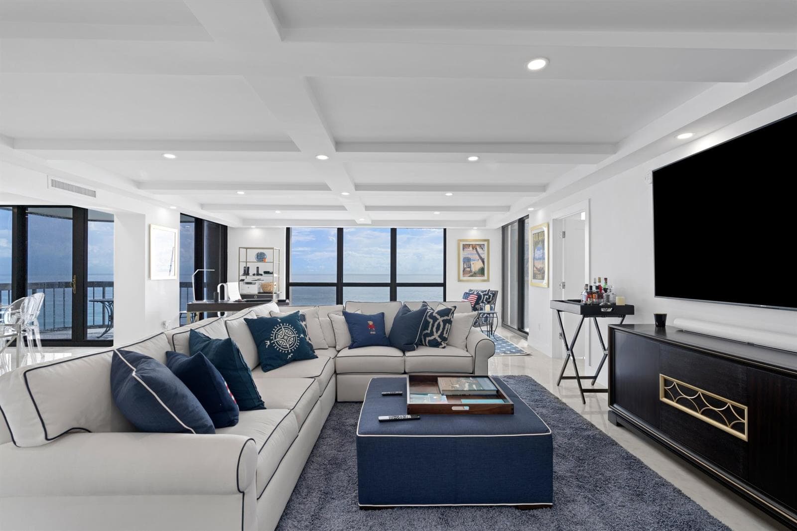 5380 N Ocean Drive 10d photo 2