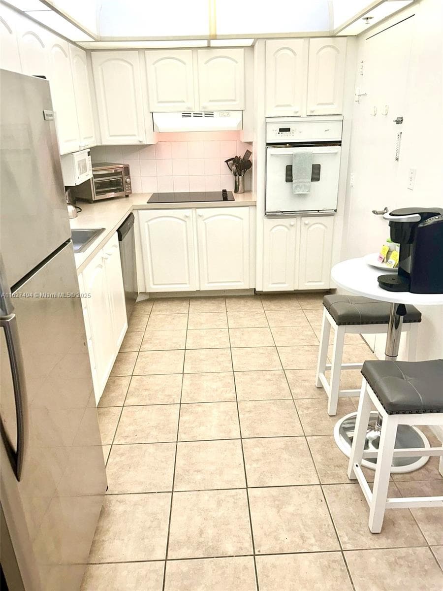 3801 OCEAN DR 10H photo 7