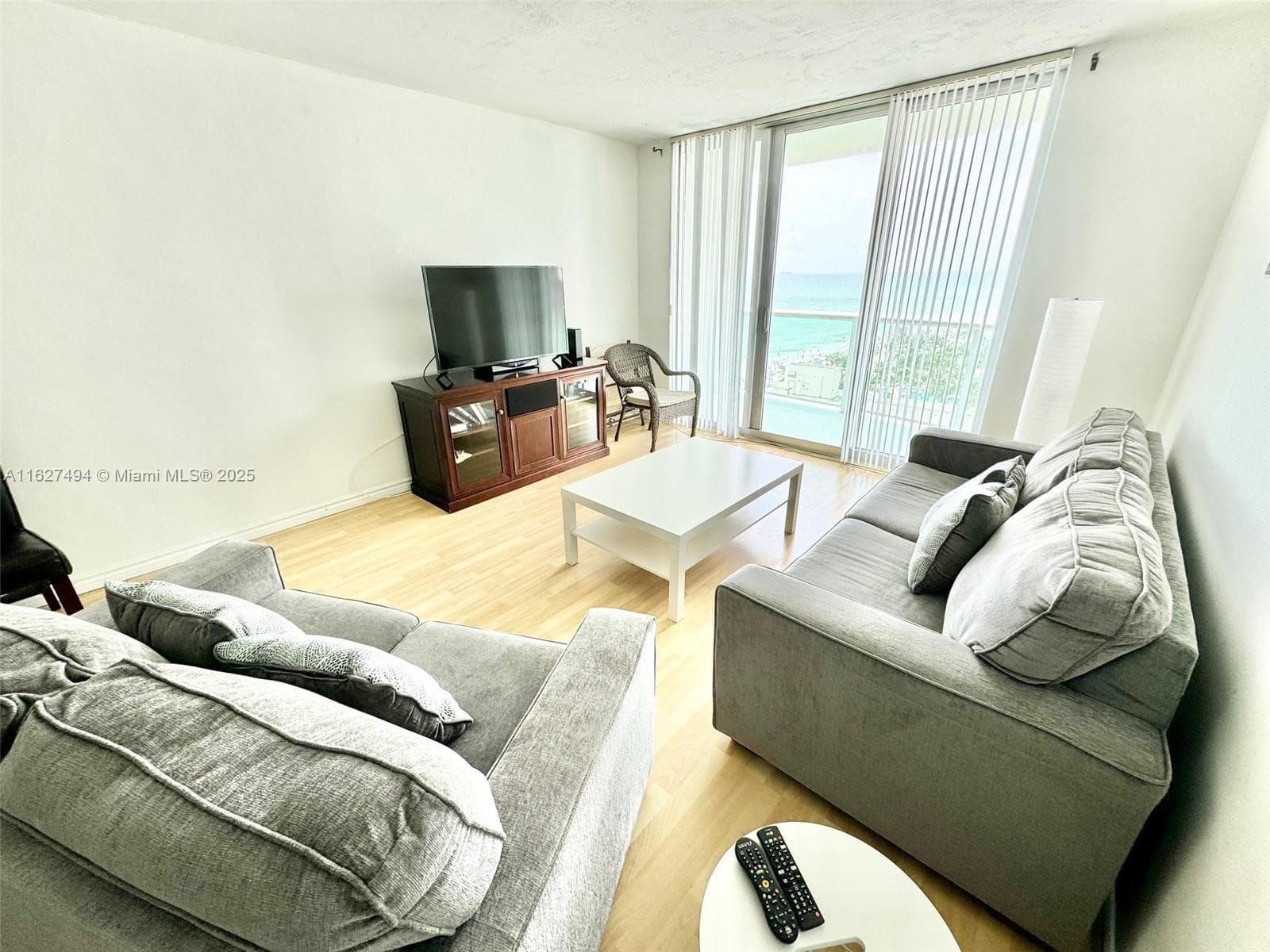 3801 OCEAN DR 10H photo 10