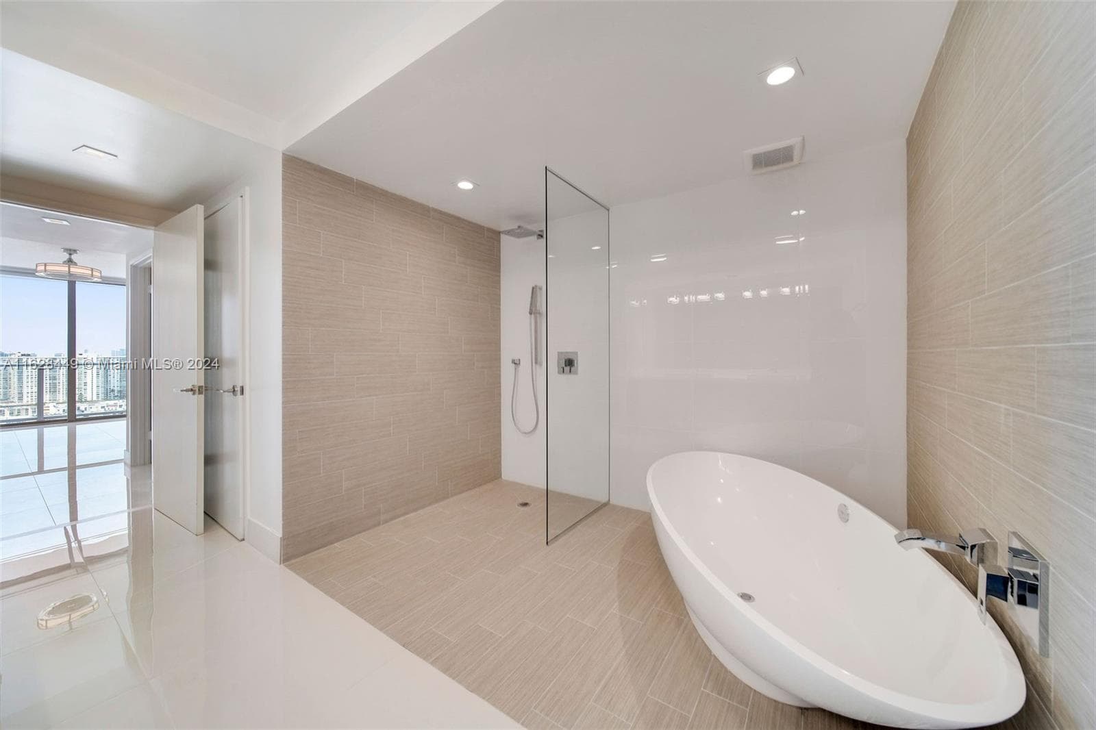 300 Sunny Isles Blvd 2103 photo 23