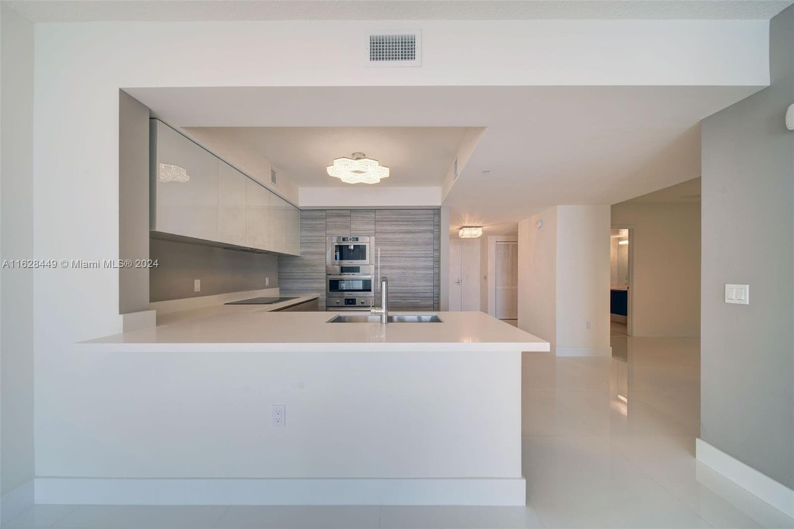 300 Sunny Isles Blvd 2103 photo 16