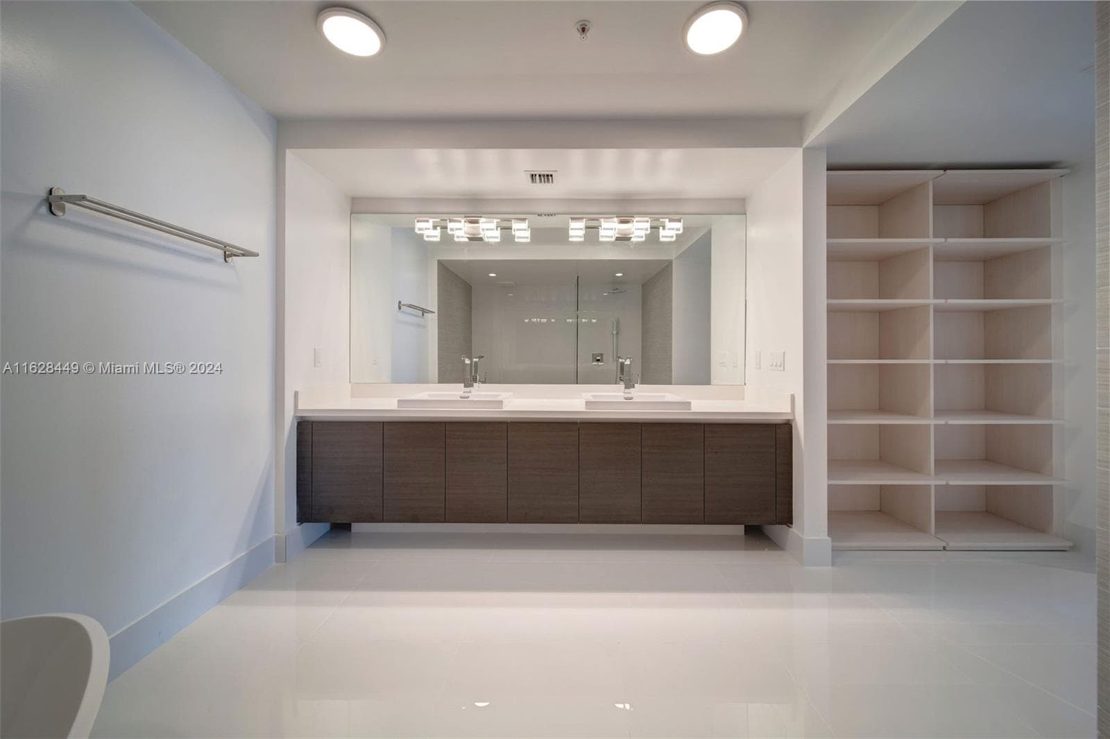 300 Sunny Isles Blvd 2103 photo 24