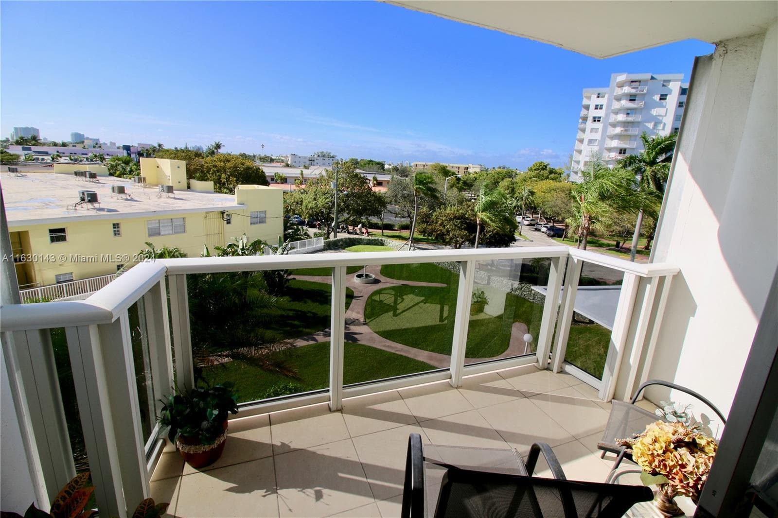 900 Bay Dr 319 photo 12