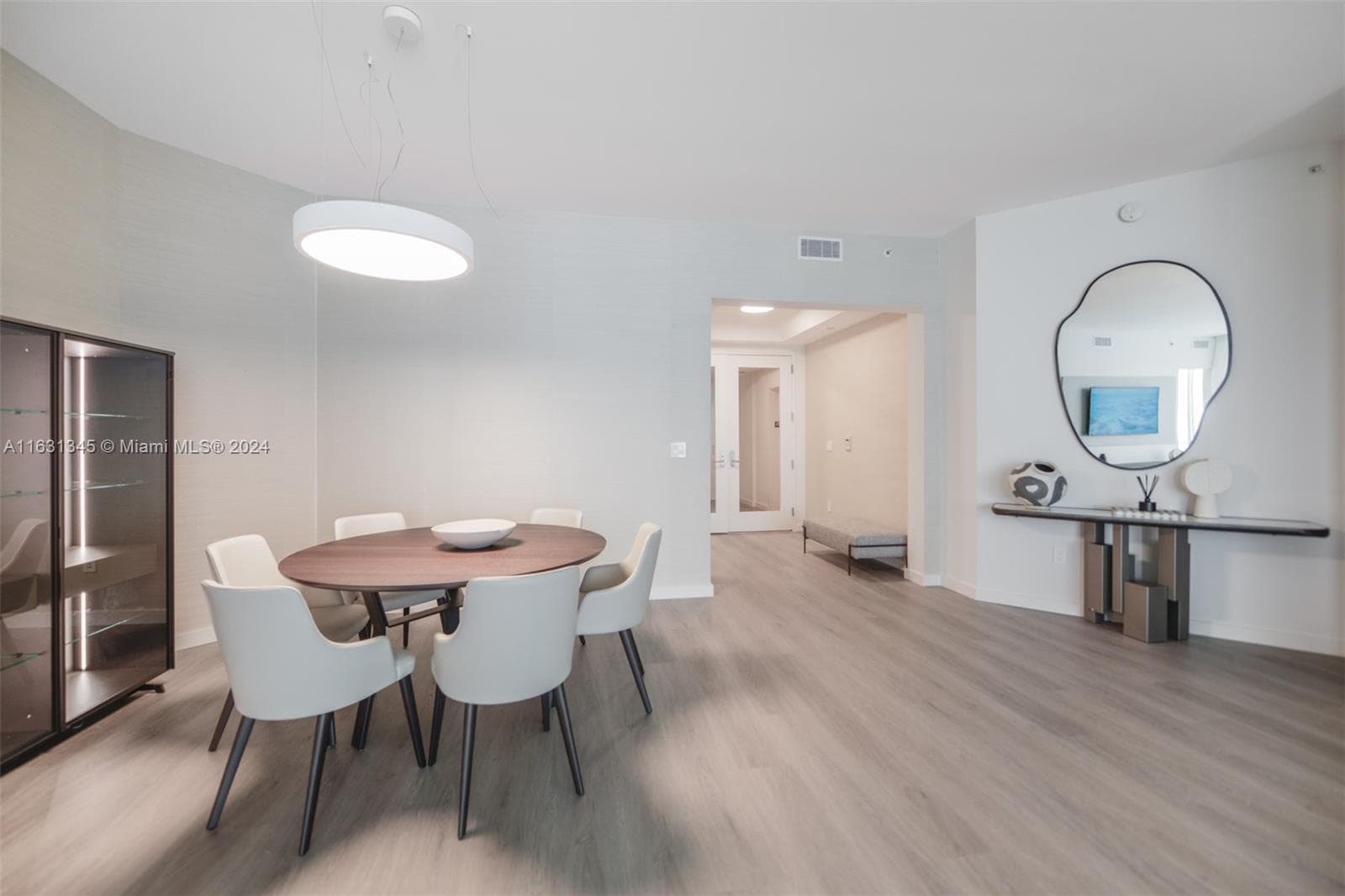 16051 Collins Ave 2102 photo 6