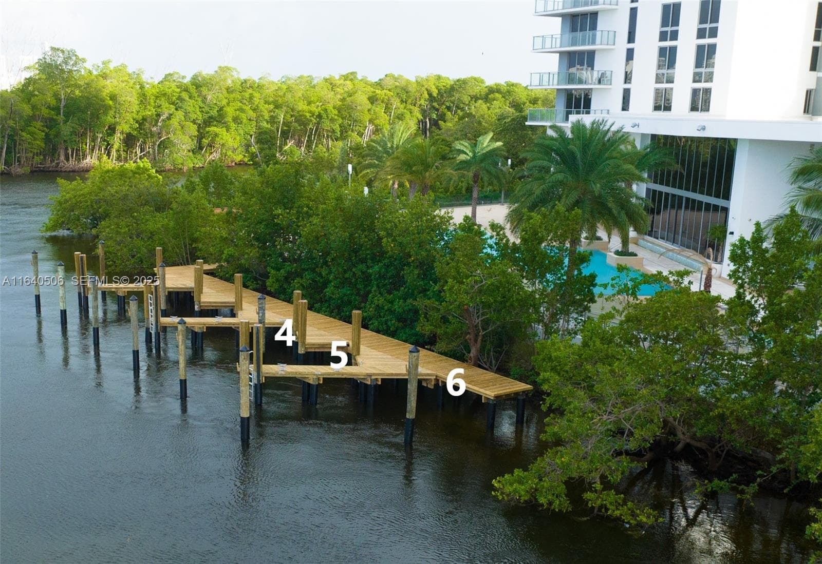 16385 Biscayne Blvd PH7 photo 10