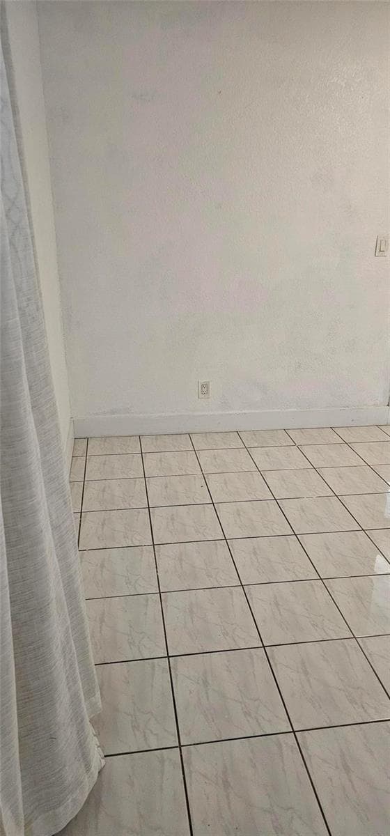54 Isle Of Venice Drive 3 photo 7