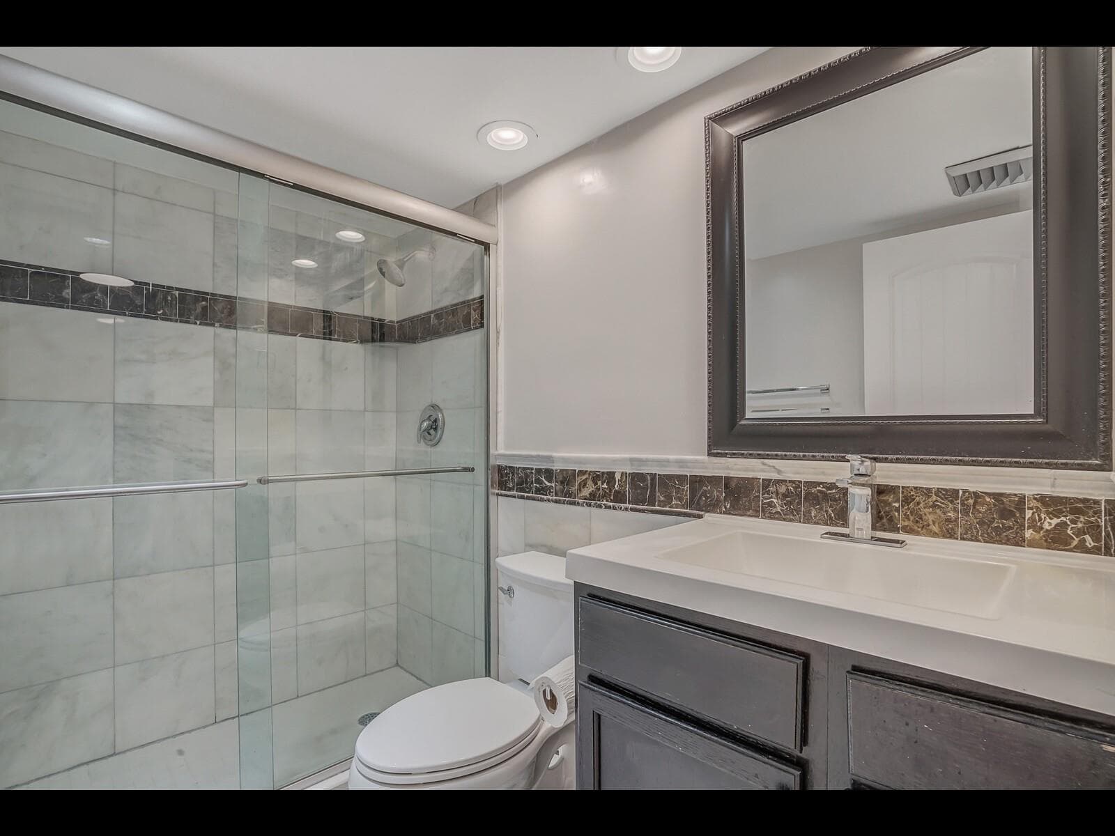 5200 N Flagler Drive 802 photo 22