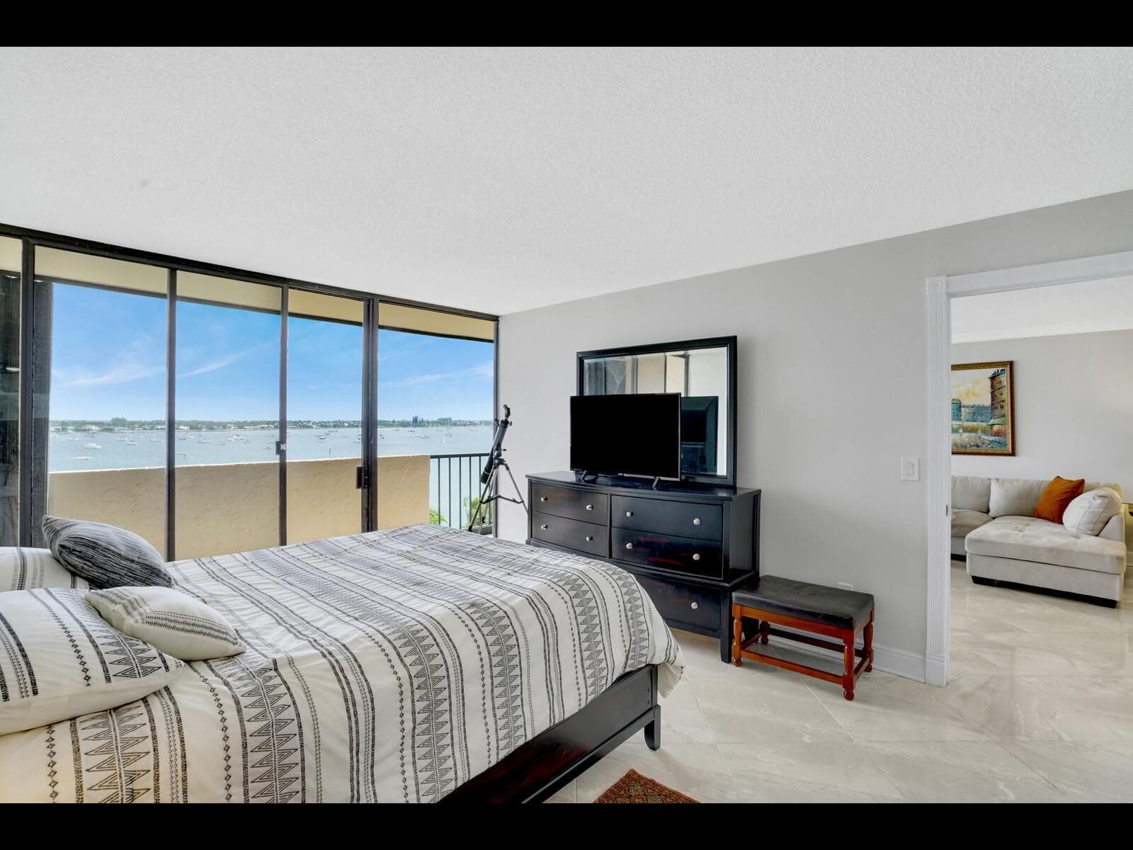 5200 N Flagler Drive 802 photo 24