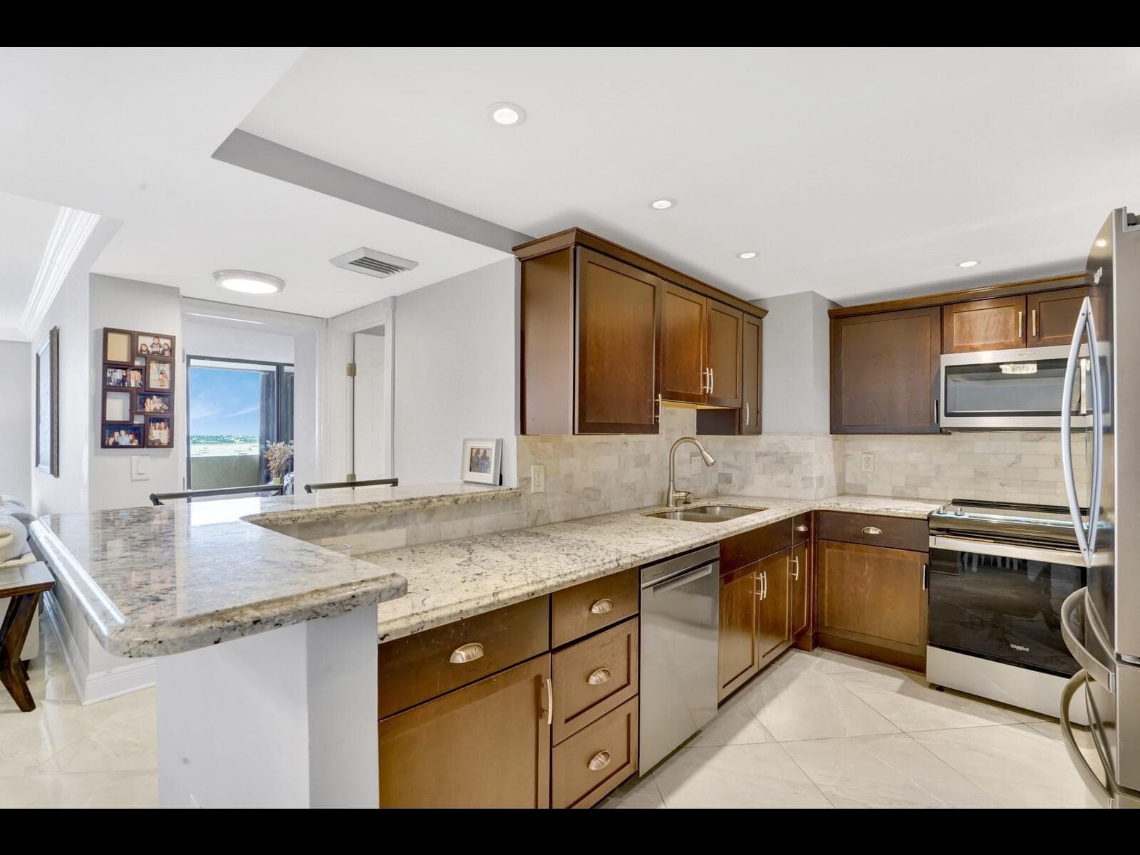 5200 N Flagler Drive 802 photo 4