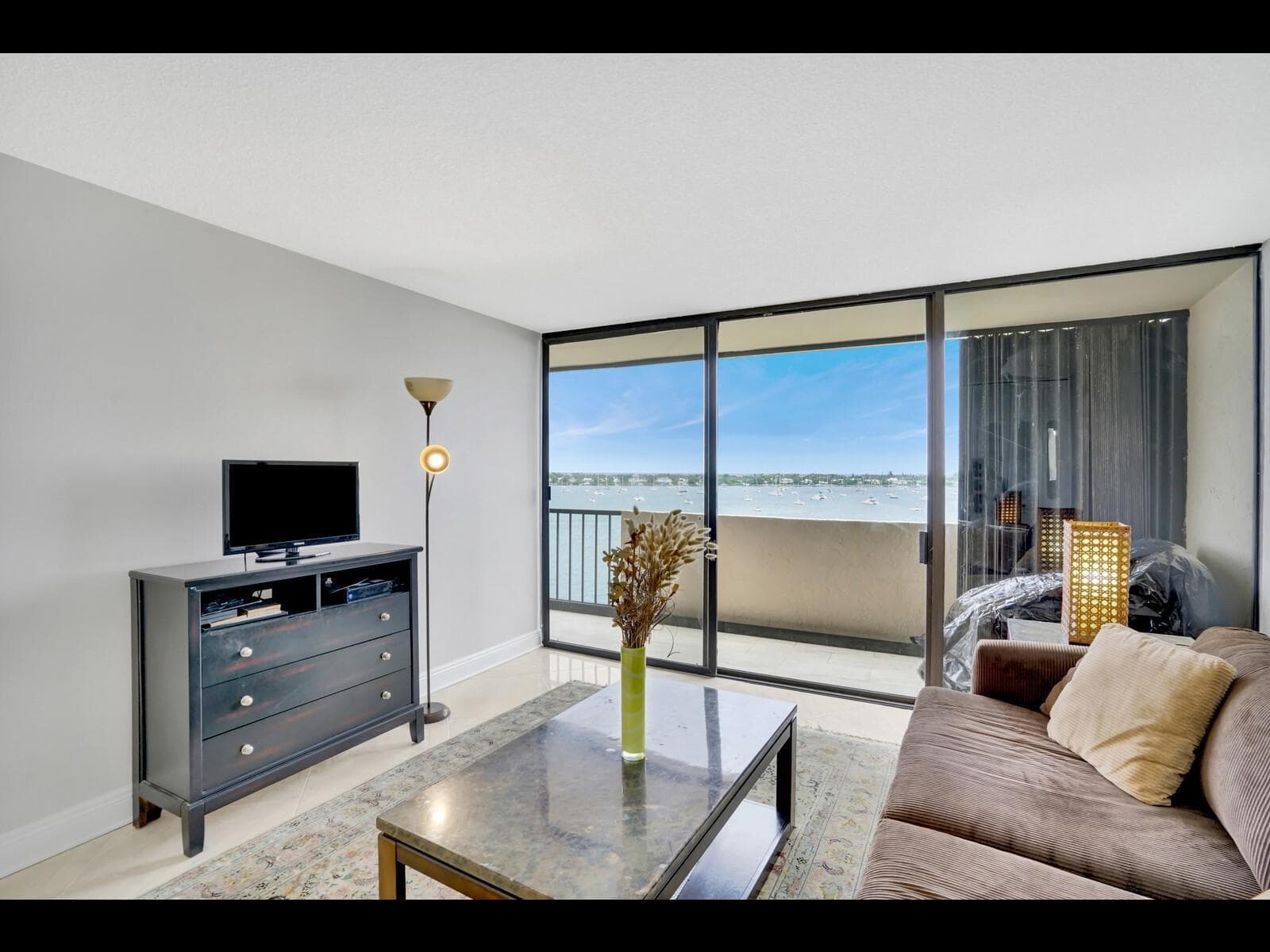 5200 N Flagler Drive 802 photo 21