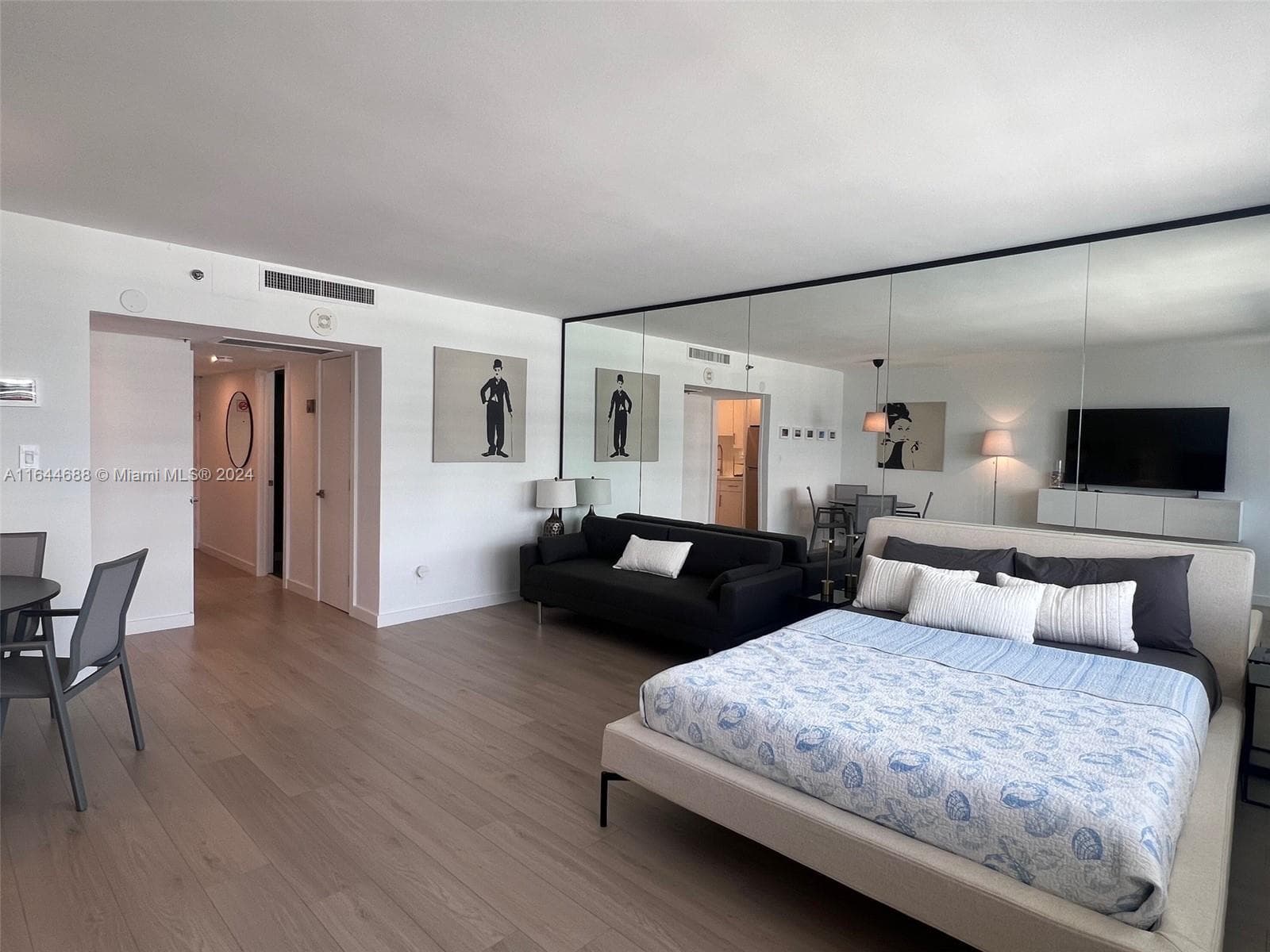 100 Lincoln Rd 1104 photo 2