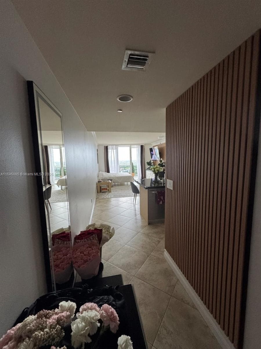 1850 S Ocean Dr 3809 photo 23