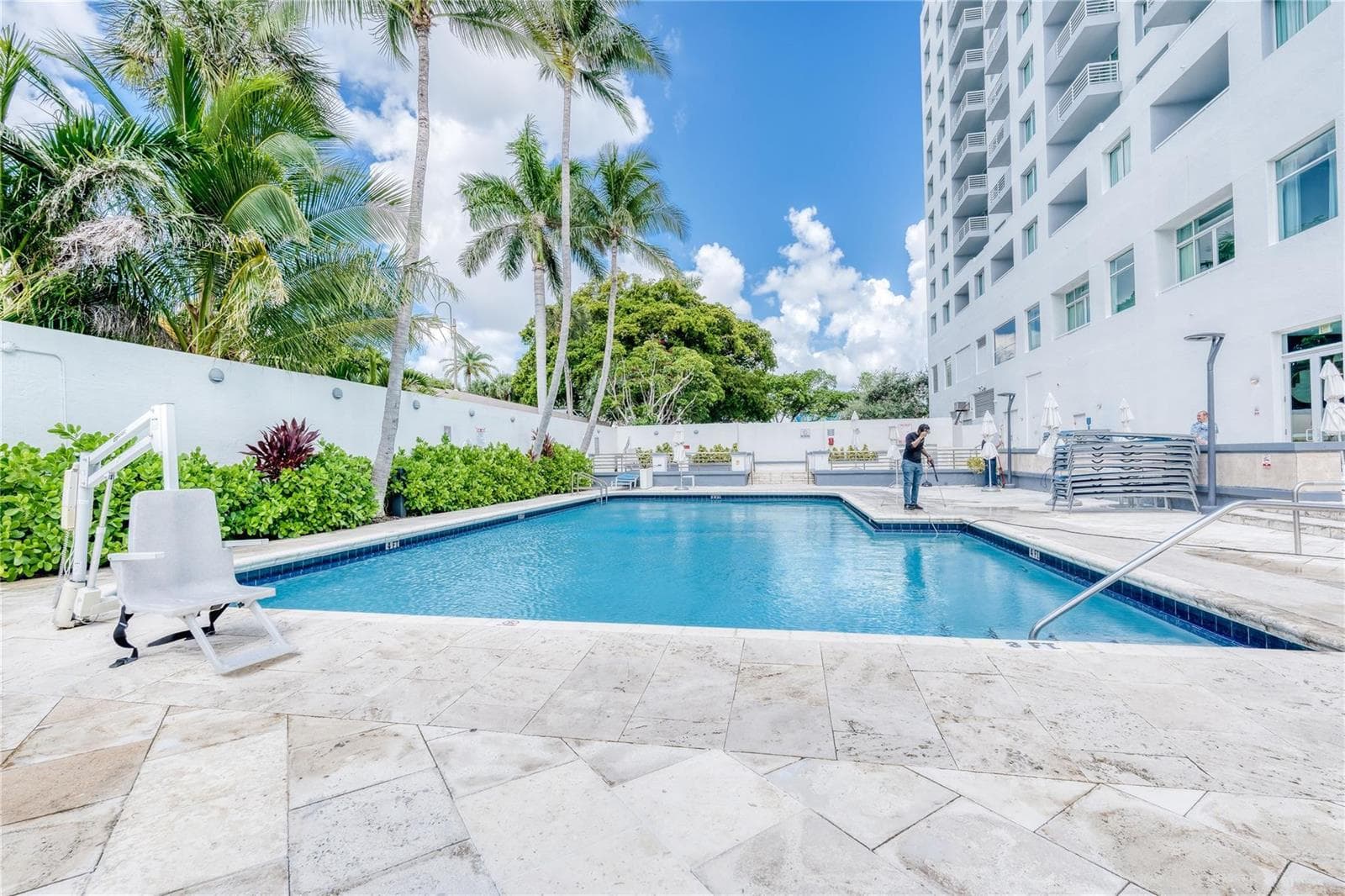 2670 E Sunrise Boulevard 826 photo 17