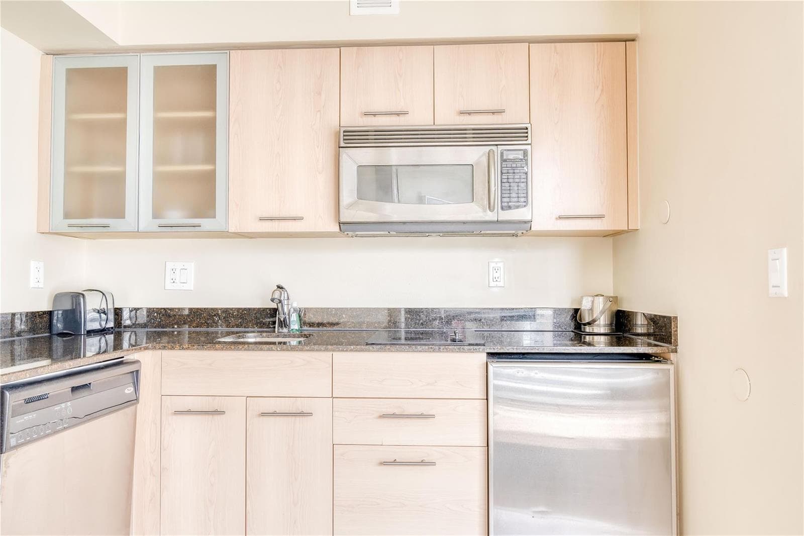 2670 E Sunrise Boulevard 826 photo 7