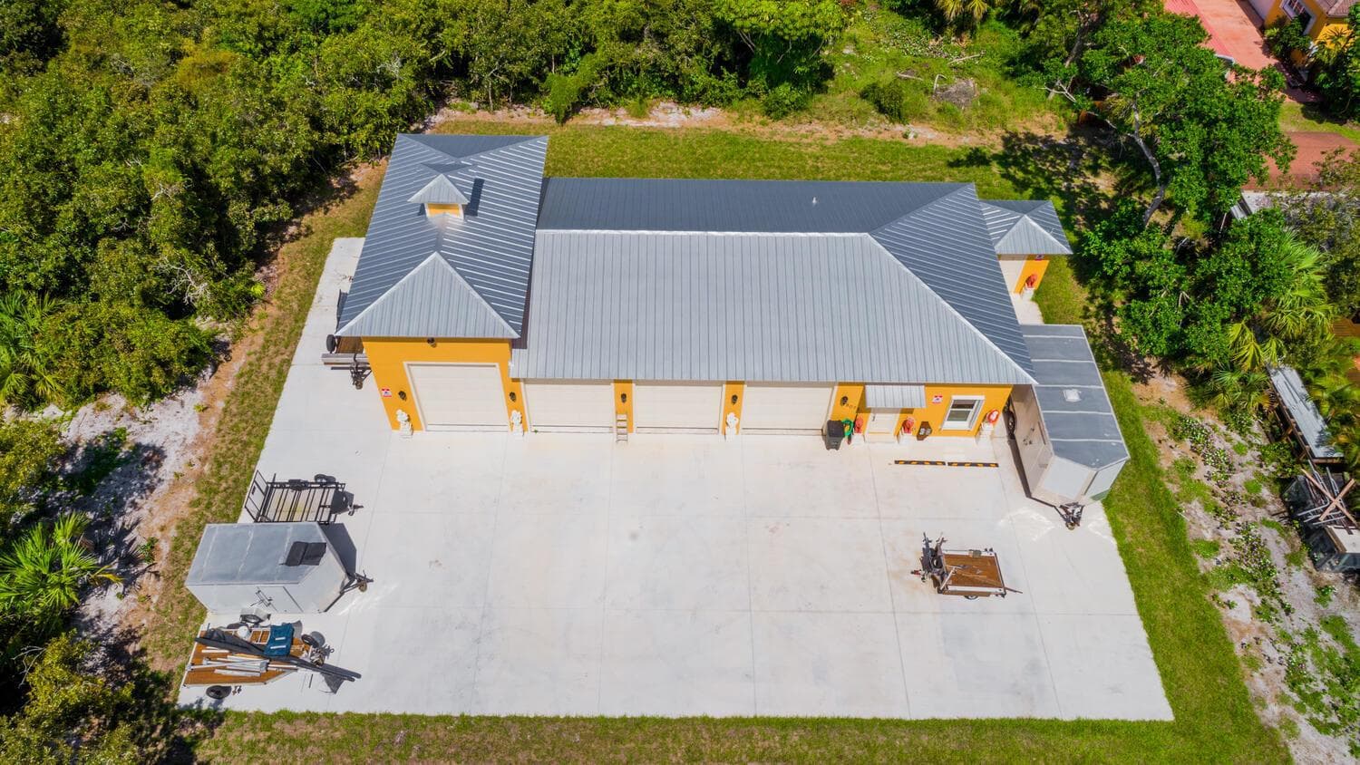 8073 S Indian River Drive photo 8