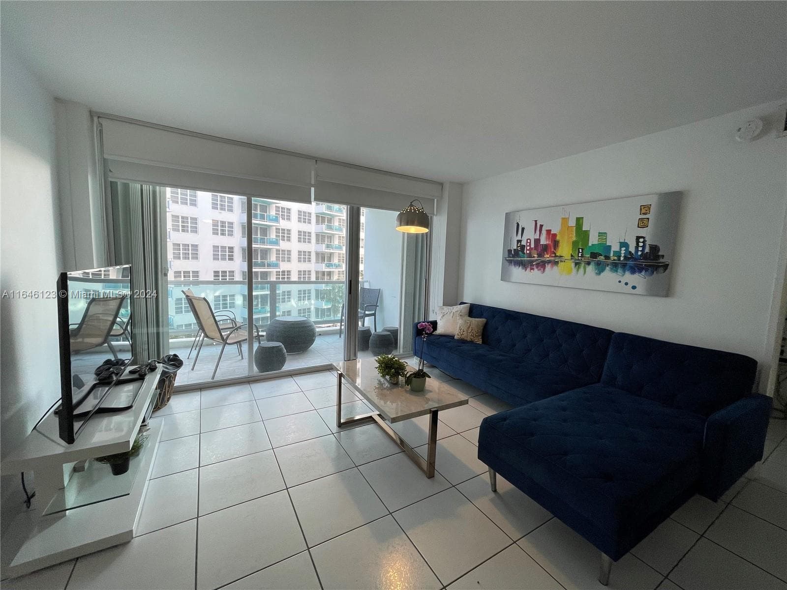 5151 Collins Ave 629 photo 2