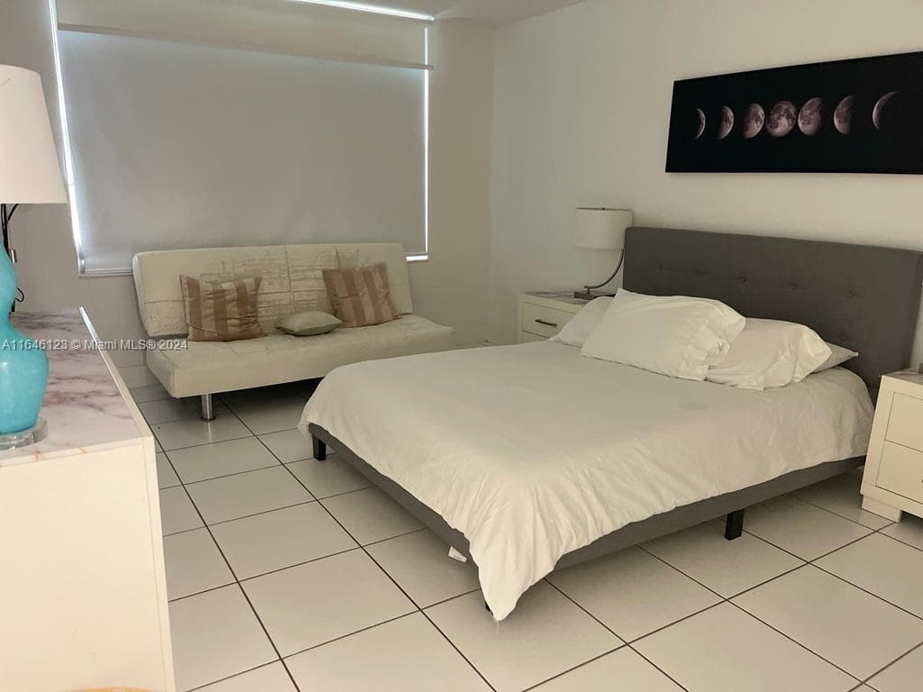 5151 Collins Ave 629 photo 13